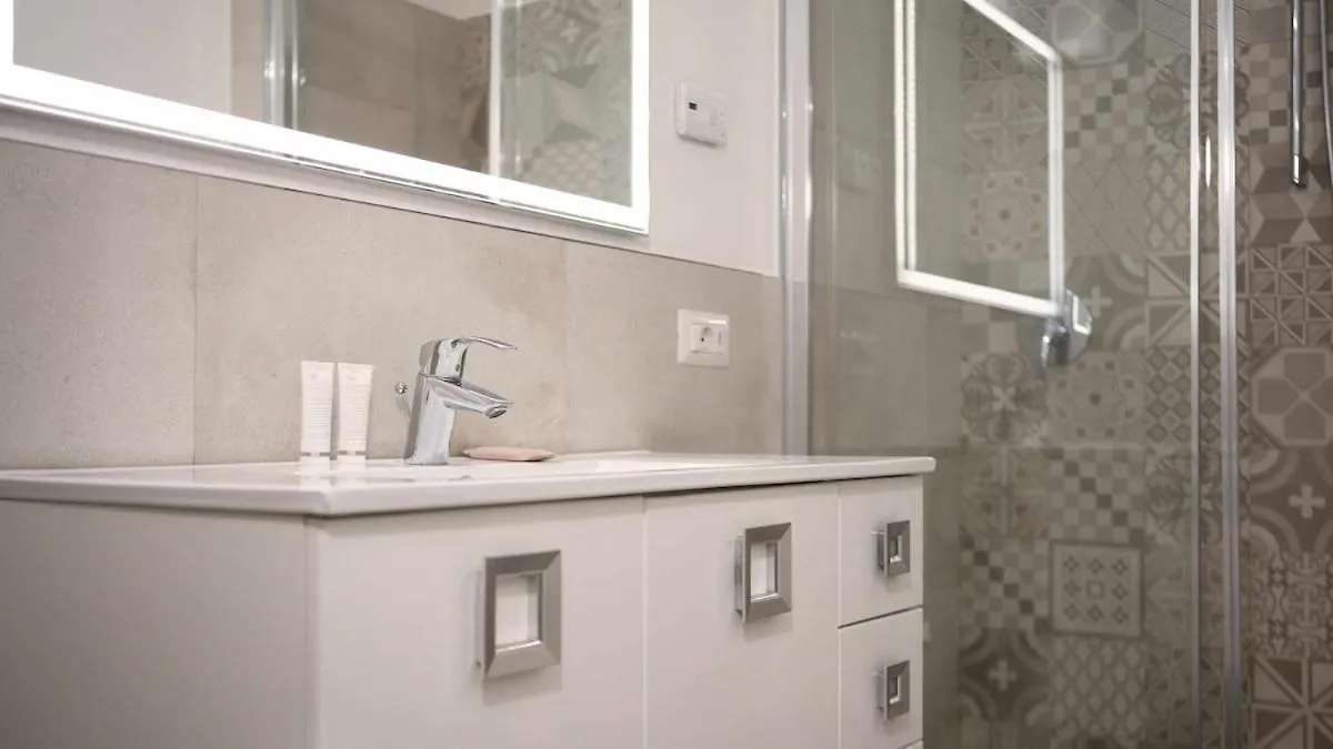 Apartment Loft In Villa Romana Desenzano del Garda
