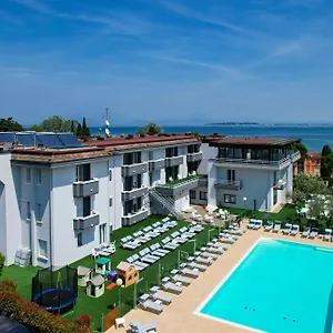 Oliveto Hotel