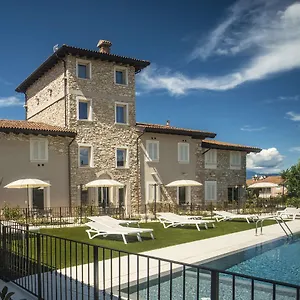 Relais Madergnago Gardapartments Appartement